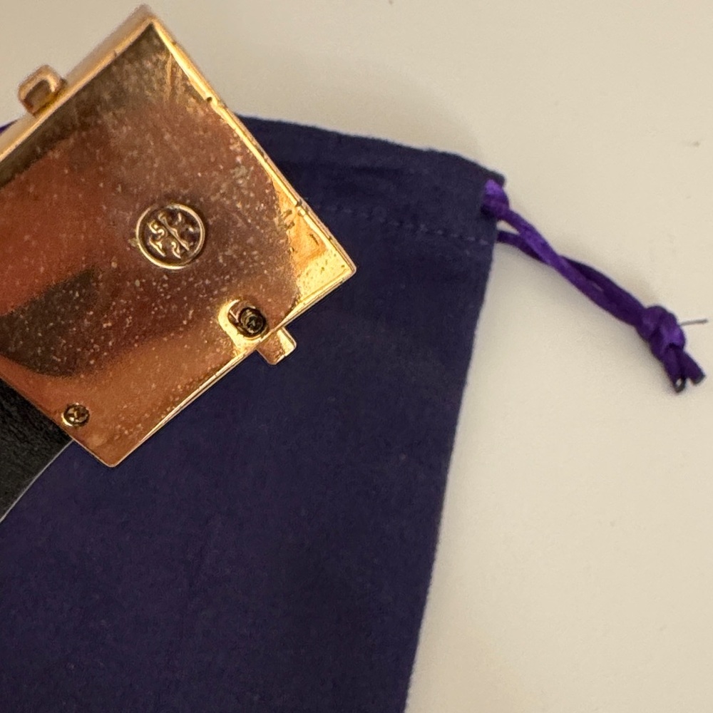 Tory Burch T Logo Tan Leather Bracelet with Gold Buckle - Picture 3 of 6